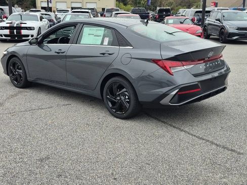 New 2026 Hyundai Elantra Sport FWD image 8