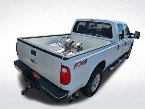 Used 2016 Ford F250 XLT w/ XLT Value Package AWD/4WD image 14