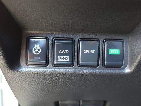 Used 2022 Nissan Rogue Sport SV image 31