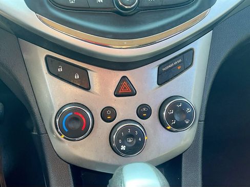 Used 2020 Chevrolet Sonic LT FWD image 15