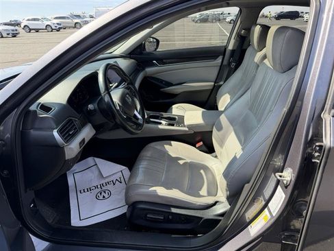 Used 2018 Honda Accord EX-L image 9
