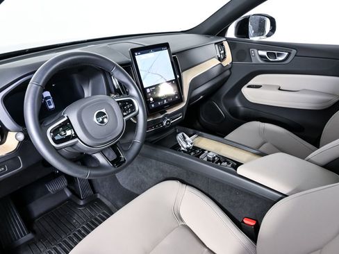 Used 2026 Volvo XC60 B5 Plus w/ Protection Package Premier image 6