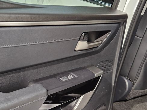 Used 2023 Toyota Tundra Limited image 35