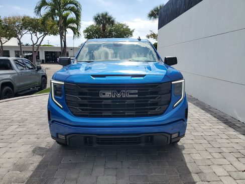 Used 2024 GMC Sierra 1500 Elevation w/ LPO, Elevation Black Package image 2