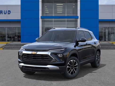 New 2026 Chevrolet TrailBlazer LT w/ LT Cold Weather Package AWD/4WD image 6