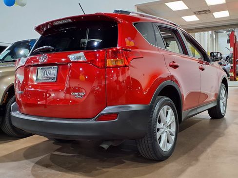 Used 2014 Toyota RAV4 Limited w/ Technology Package AWD/4WD image 6