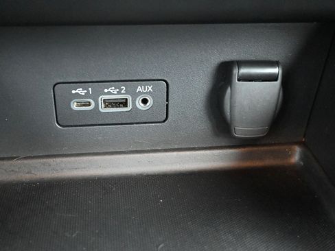 Used 2022 Nissan Sentra SV w/ Trunk Package FWD image 29