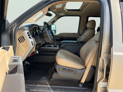 Used 2014 Ford F250 Lariat w/ Lariat Ultimate Package AWD/4WD image 13