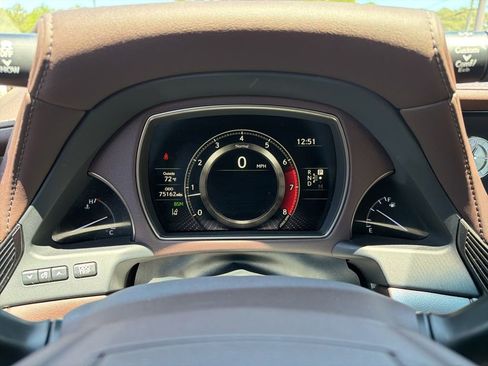 Used 2018 Lexus LS 500 AWD w/ Accessory Package (Z1) image 9