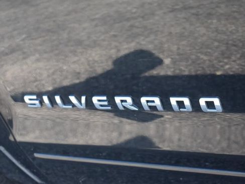 Used 2018 Chevrolet Silverado 1500 LT w/ All Star Edition AWD/4WD image 12