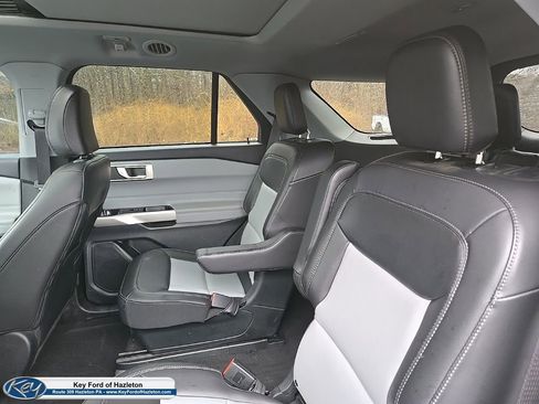 Used 2023 Ford Explorer XLT w/ Equipment Group 202A image 50
