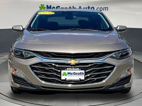 Used 2024 Chevrolet Malibu LT FWD image 2