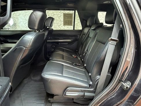 Used 2019 Ford Expedition XLT RWD image 15