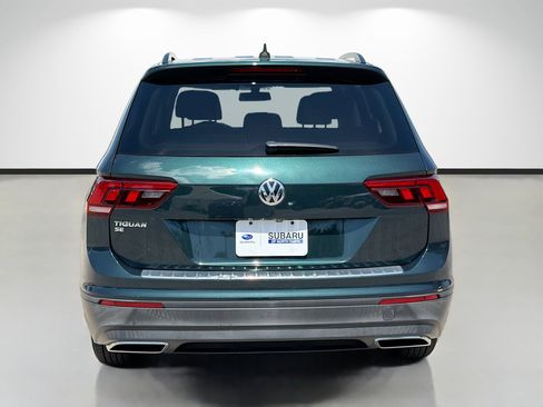 Used 2019 Volkswagen Tiguan SE w/ Panoramic Sunroof Package FWD image 4