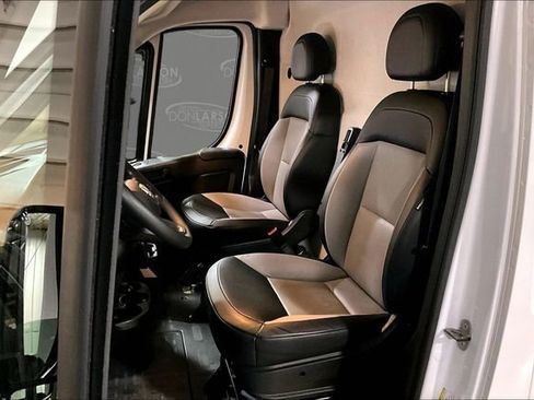 Used 2025 RAM ProMaster 3500 w/ Convenience Group FWD image 13