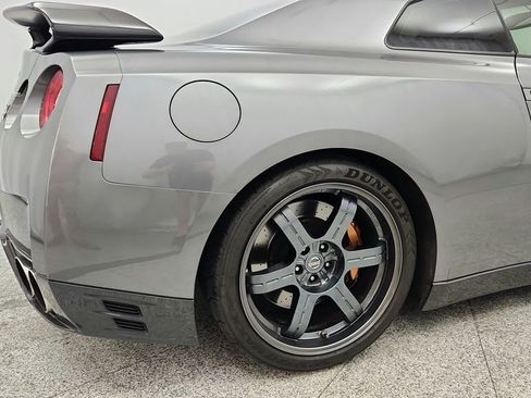 Used 2016 Nissan GT-R Black Edition image 26