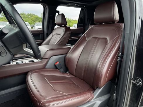 Used 2022 Ford Expedition Limited RWD image 26