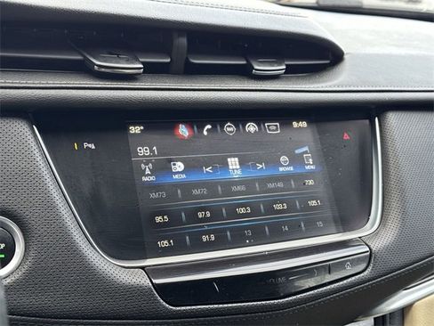 Used 2018 Cadillac XT5 Luxury image 18