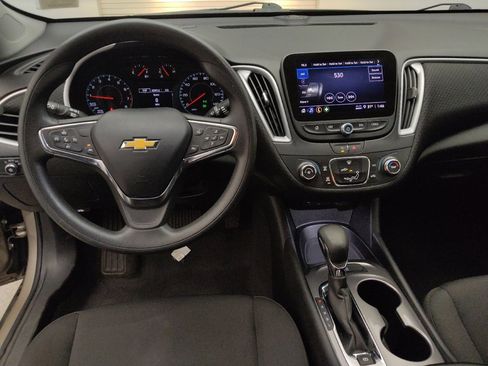 Used 2023 Chevrolet Malibu LS image 22