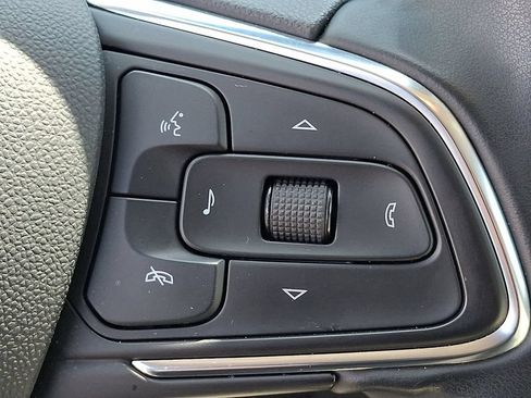 Used 2025 Buick Encore GX Sport Touring w/ Advanced Technology Package AWD/4WD image 22
