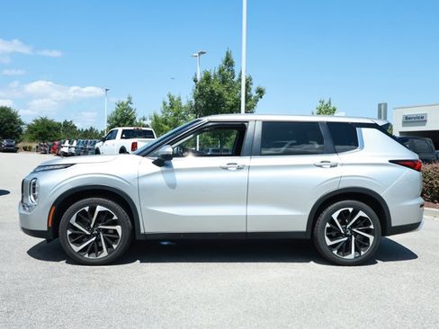 Used 2024 Mitsubishi Outlander SE FWD image 9