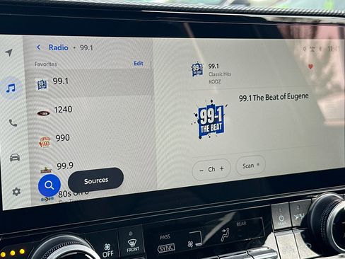New 2026 Toyota Highlander XSE image 17