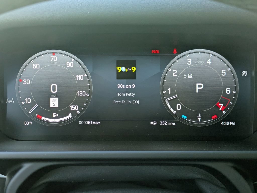 New 2026 Land Rover Defender 110 X-Dynamic SE AWD/4WD image 29