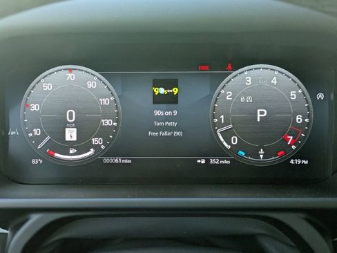 New 2026 Land Rover Defender 110 X-Dynamic SE AWD/4WD image 29