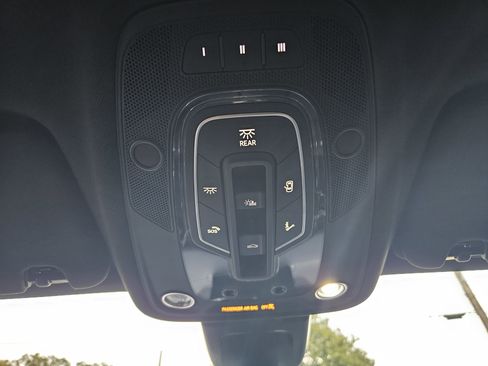 Used 2017 Audi Q7 3.0T Premium Plus image 25