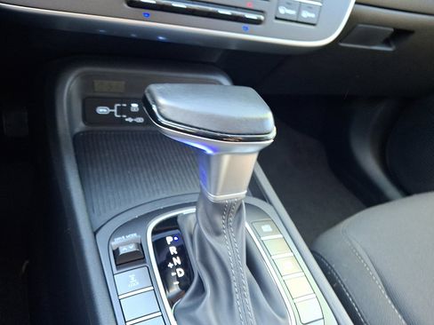 Used 2024 Hyundai Kona SEL image 15