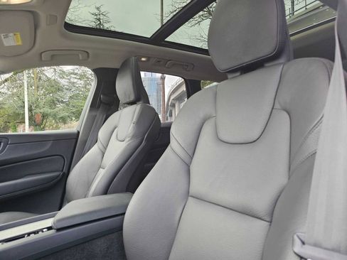 Certified 2025 Volvo XC60 B5 Plus AWD/4WD image 24