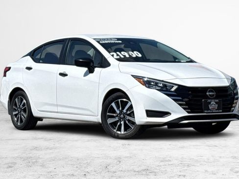 Certified 2025 Nissan Versa S w/ S Plus Package FWD image 2