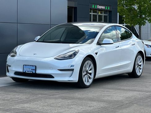 Used 2021 Tesla Model 3 Long Range AWD/4WD image 7