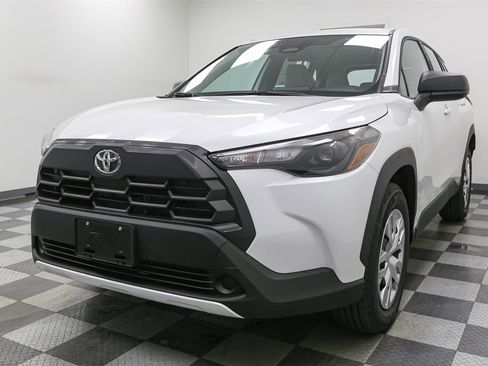 New 2026 Toyota Corolla Cross L image 4