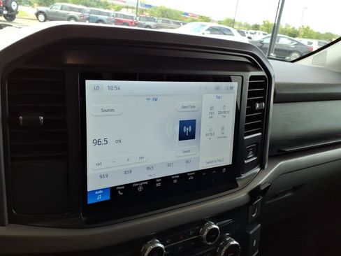 Used 2025 Ford F150 XLT w/ Equipment Group 301A Standard RWD image 8