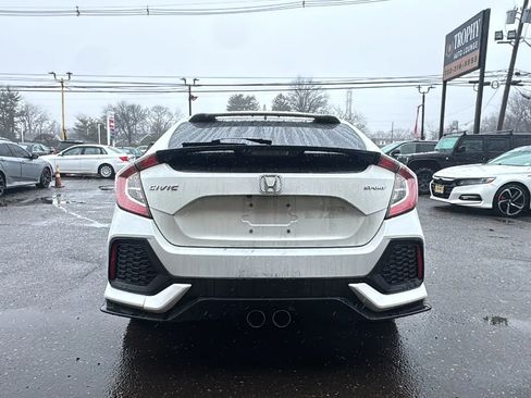 Used 2018 Honda Civic Sport image 6