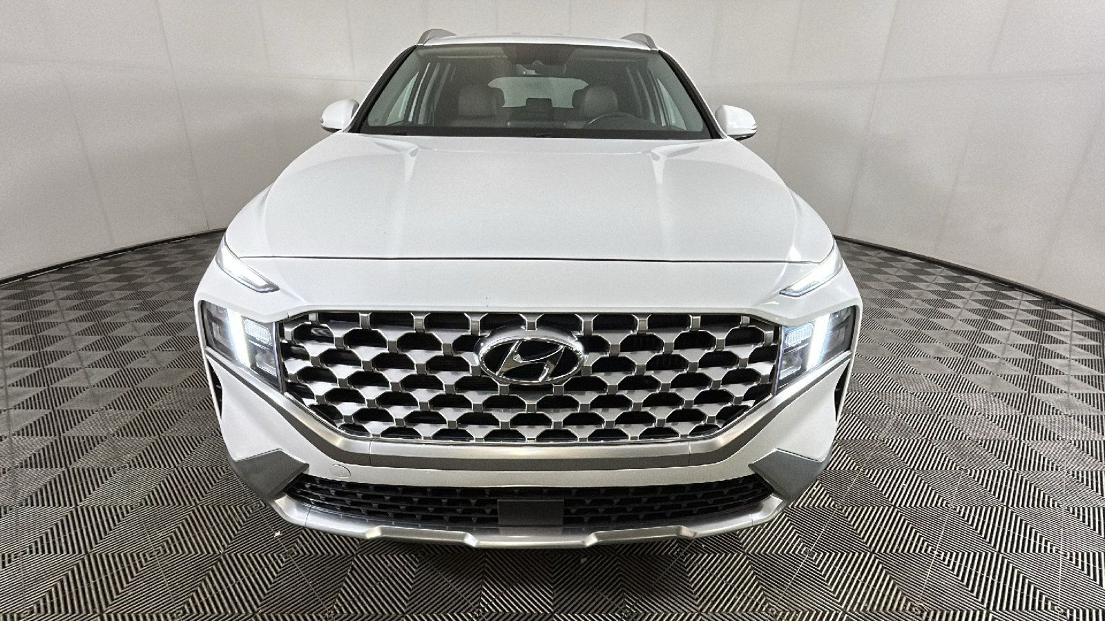 Used 2023 Hyundai Santa Fe SEL Convenience AWD/4WD image 8