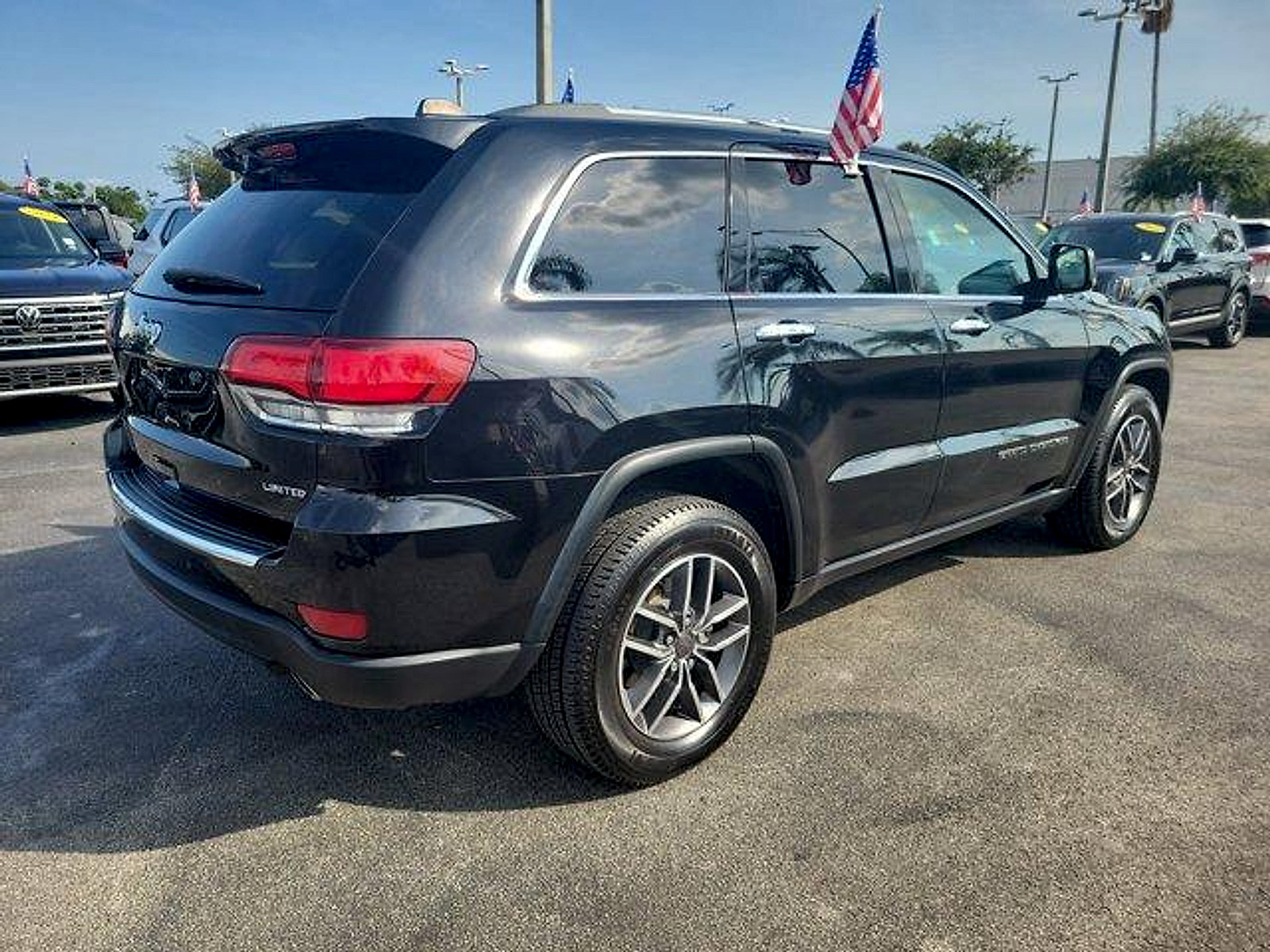 Used 2020 Jeep Grand Cherokee Limited RWD image 7