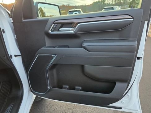 Used 2022 Chevrolet Silverado 1500 LT image 25