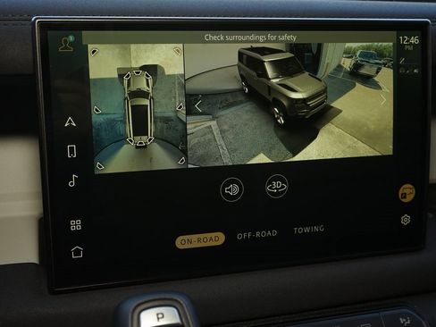 Used 2023 Land Rover Defender 130 X-Dynamic SE image 16