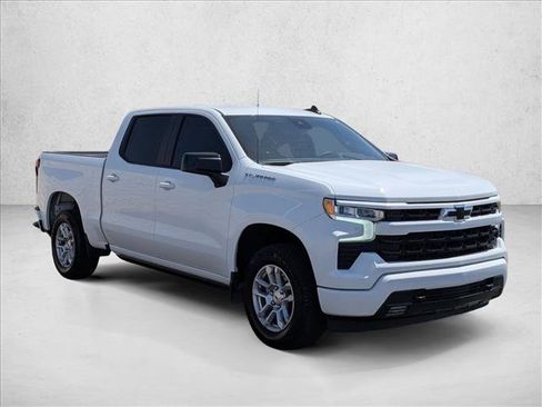 Used 2024 Chevrolet Silverado 1500 RST w/ Convenience Package II RWD image 3