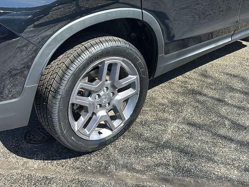 Used 2023 Honda Passport EX-L image 8