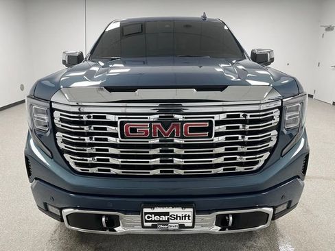 Used 2025 GMC Sierra 1500 Denali w/ Denali Reserve Package AWD/4WD image 3