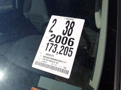 Used 2006 Nissan Pathfinder SE w/ (P01) Se Premium Pkg image 34