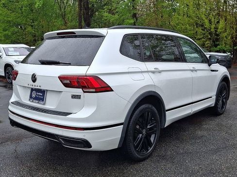 Used 2022 Volkswagen Tiguan SE R-Line AWD/4WD image 11