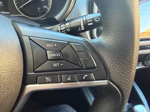 Used 2020 Nissan Kicks SV FWD image 15