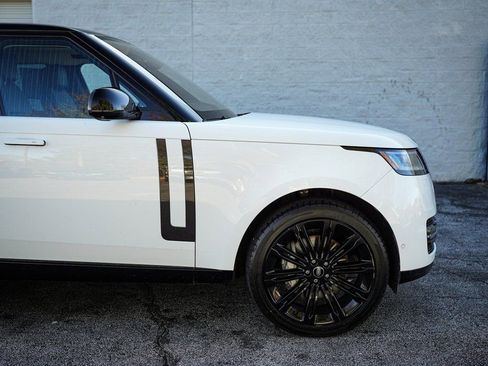 Used 2022 Land Rover Range Rover SE image 17