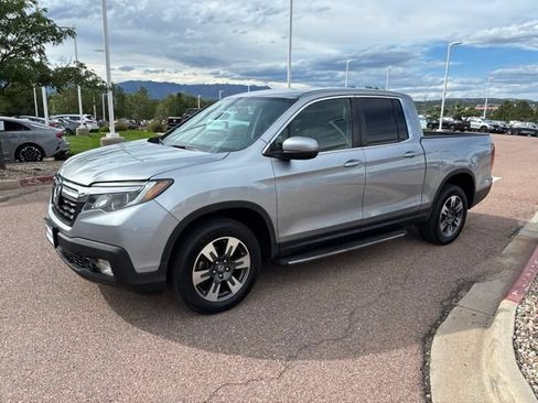 Certified 2017 Honda Ridgeline RTL-T image 3