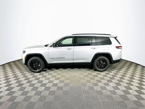 New 2026 Jeep Grand Cherokee L 4WD image 6