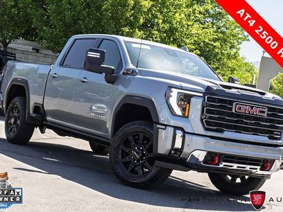 Used 2025 GMC Sierra 2500 AT4 w/ AT4 Premium Plus Package